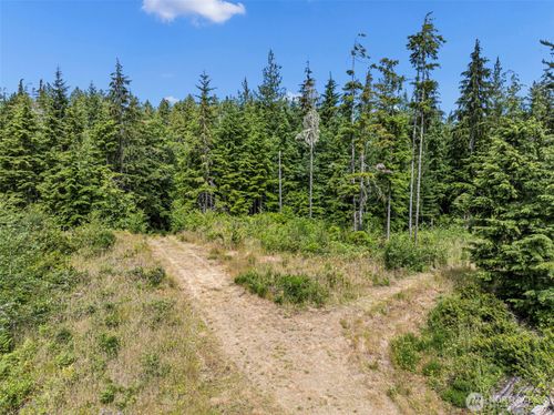 1 Andy Rogers Pl Nw, Seabeck, WA, 98380 | Card Image