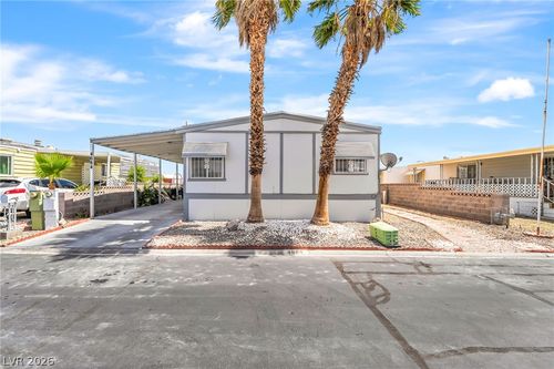 4684 Royal Ridge Way, Las Vegas, NV, 89103-5033 | Card Image