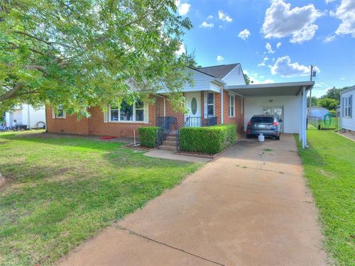 716 S 9th St, Kingfisher, OK, 73750-3502 | Card Image