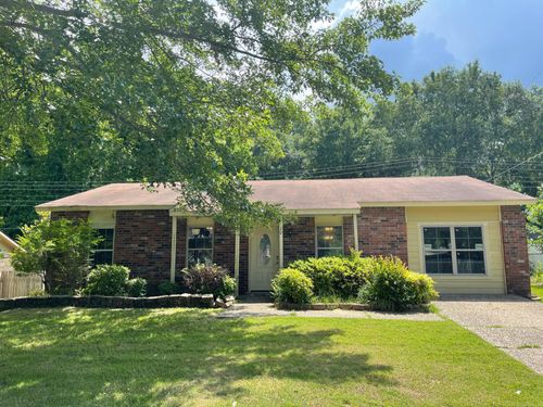 20 Creekdale Dr, North Little Rock, AR, 72120-1935 | Card Image