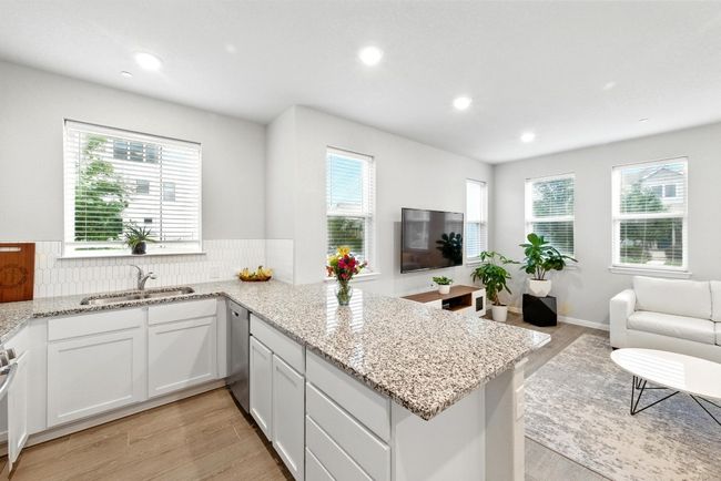 UNIT-101 - 9015 Cattle Baron Path, Condo with 3 bedrooms, 3 bathrooms and 4 parking in Austin TX | Image 11