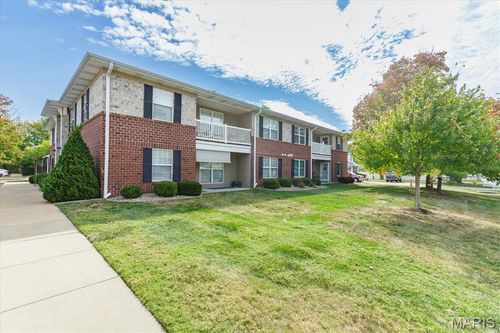 128-406 S Church St, Saint Peters, MO, 63376-1376 | Card Image