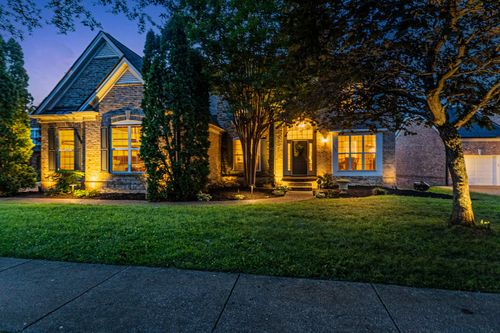 3006 Coral Bell Ln, Franklin, TN, 37067-8658 | Card Image