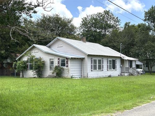 195 S Howison St, Bogata, TX, 75417-2641 | Card Image