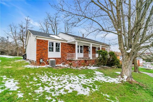 700 Summerlea Ave, Washington, PA, 15301-3827 | Card Image