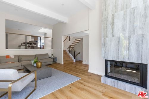 1549 Palisades Dr, Pacific Palisades, CA, 90272 | Card Image