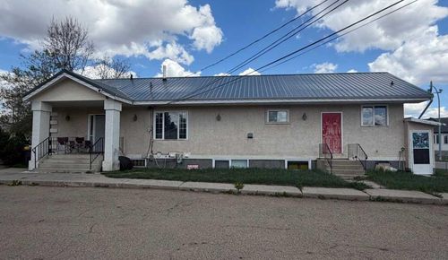 5001 62 Ave, Ponoka, AB, T4J1E6 | Card Image