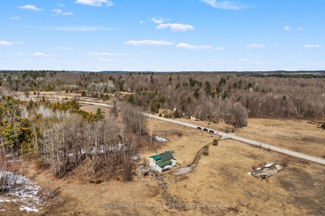 887 Flat Rd, House other with 3 bedrooms, 2 bathrooms and 10 parking in Dacre ON | Image 27