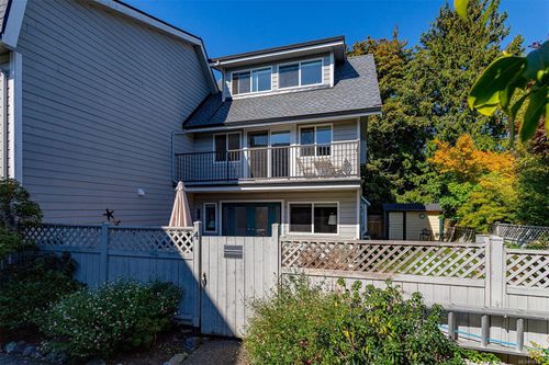 4-126 Ontario St, Victoria, BC, V8V1M9 | Card Image