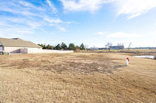 201 E Blanco Bend Drive, Stillwater, OK, 74074 | Card Image