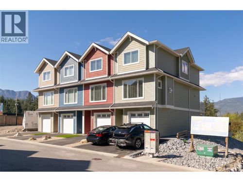 1-1910 11 Ave Ne, Salmon Arm, BC, V1E2V5 | Card Image