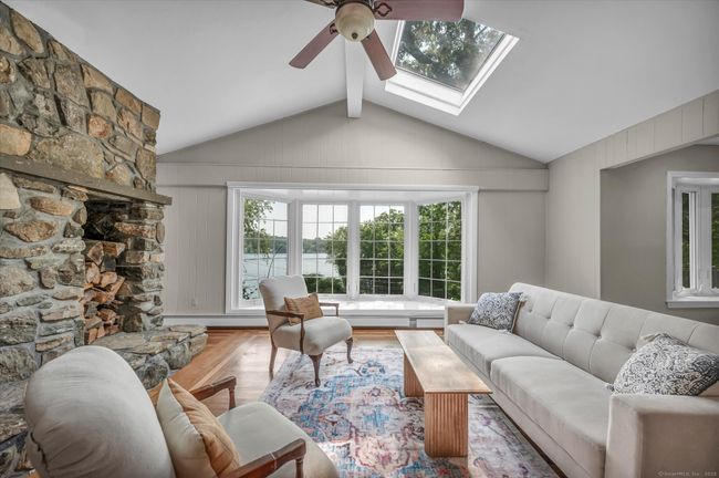 421 Hemlock Point Drive, House other with 7 bedrooms, 4 bathrooms and null parking in Coventry CT | Image 7