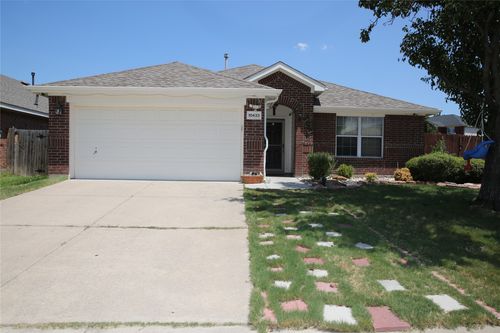 10433 Lake Ter, Hurst, TX, 76053-7836 | Card Image