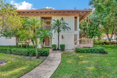 161 Brackenwood Road, Condo with 2 bedrooms, 2 bathrooms and null parking in Palm Beach Gardens FL | Image 1