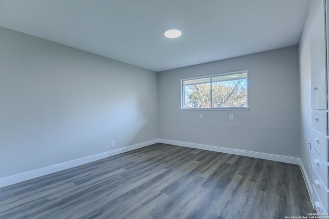 10215 Rafter O Trl, House other with 5 bedrooms, 2 bathrooms and null parking in Helotes TX | Image 22
