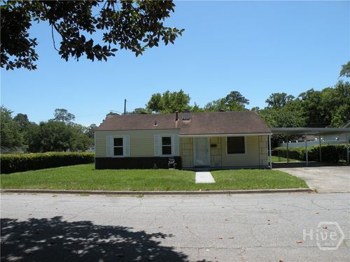 2221 E 57th Street, savannah, GA, 31404 | Card Image
