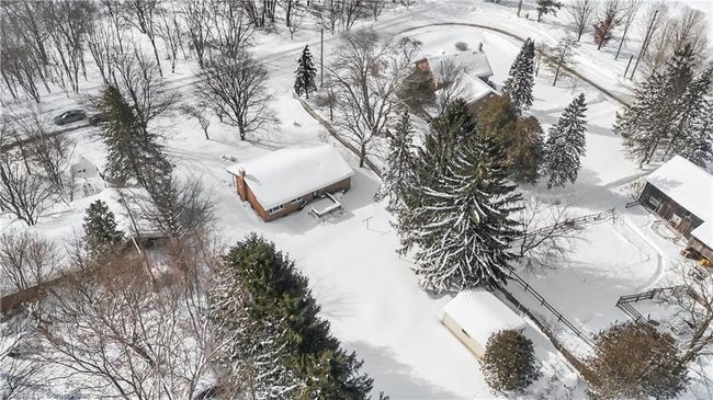 33 Golf Course Rd, House other with 3 bedrooms, 1 bathrooms and 6 parking in Conestogo ON | Image 30
