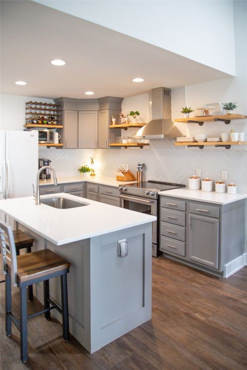 2829 Orinoco Ct Sw, Altoona, IA, 50009-8921 | Card Image