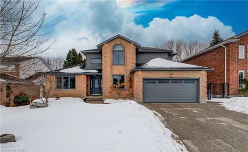 451 Knightsbridge Crt, Waterloo, ON, N2T2G5 | Card Image