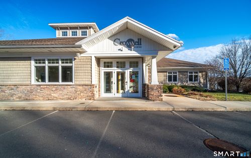 30 Country Squire Dr, Cromwell, CT, 06416-2512 | Card Image