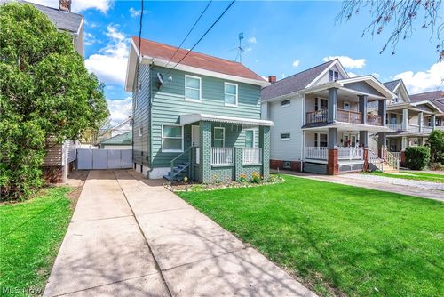 3437 W 95th St, Cleveland, OH, 44102-4711 | Card Image