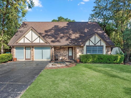 412 Northwood Dr, Conroe, TX, 77303-1768 | Card Image