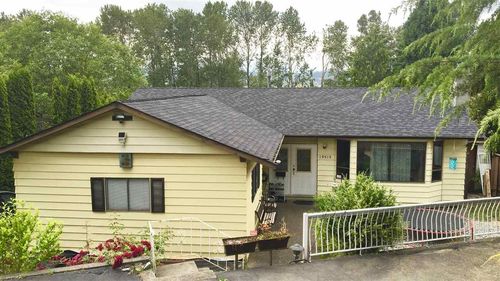 13515 Crestview Dr, Surrey, BC, V3R6V6 | Card Image