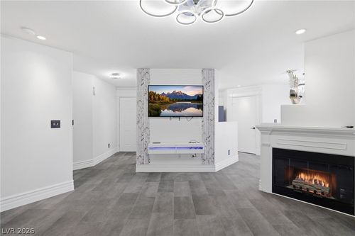 724-698 S Racetrack Rd, Henderson, NV, 89015-8588 | Card Image