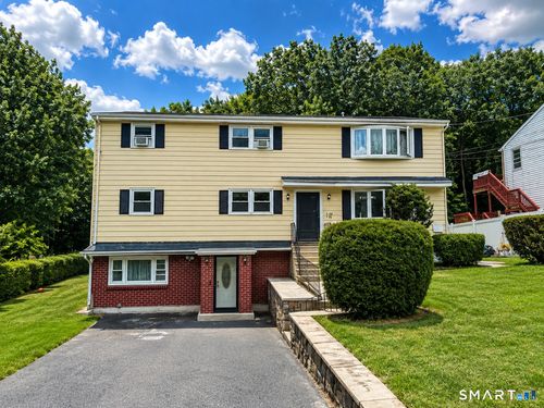 98 Hartley Dr, Waterbury, CT, 06705-3735 | Card Image