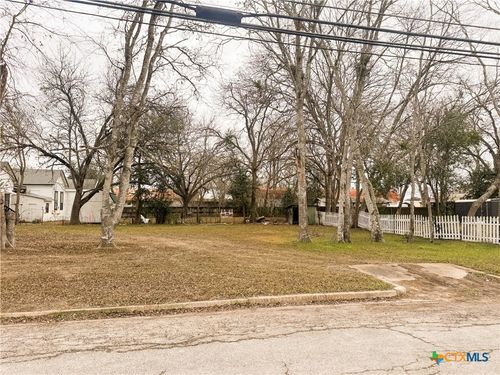 TBD E Wallace St, Gonzales, TX, 78629 | Card Image