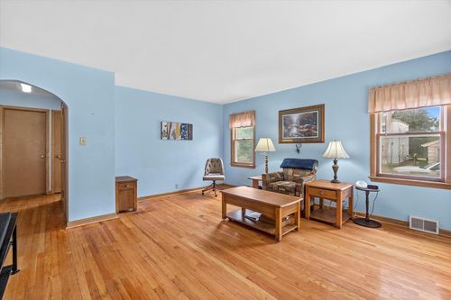 3520 N 77th Street, Milwaukee, WI, 53222 | Card Image