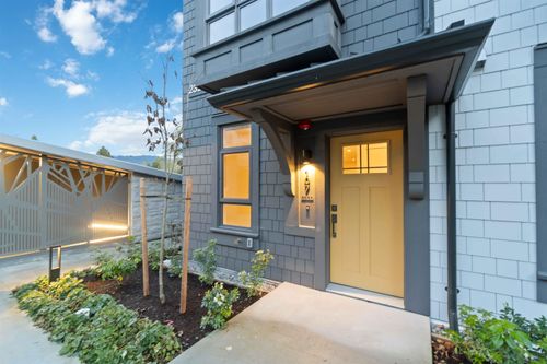 107-2320 Emery Pl, North Vancouver, BC, V7J1R1 | Card Image