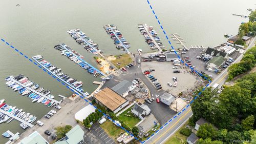 622 Jersey Ave, Greenwood Lake, NY, 10925-2012 | Card Image