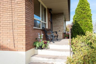 32 Valley Rd, House other with 3 bedrooms, 2 bathrooms and 7 parking in Saint Catharines ON | Image 1