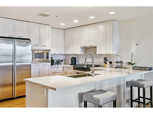 unit-704-1590 Little Raven St, Denver, CO, 80202-6183 | Card Image