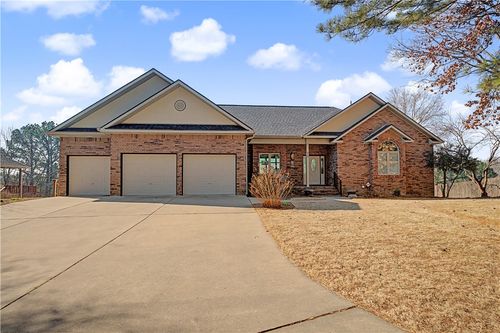 70 Mckenzie Dr, Bella Vista, AR, 72715-5108 | Card Image
