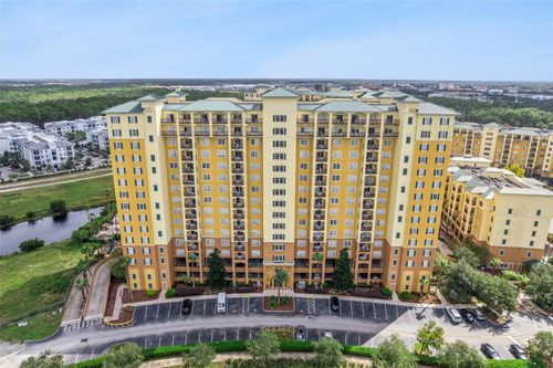 51505-8125 Resort Village Dr, Orlando, FL, 32821-5616 | Card Image