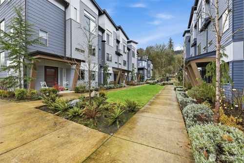 1930 Riva Ln Nw, Issaquah, WA, 98027-5507 | Card Image