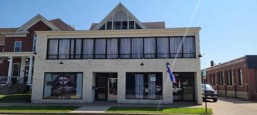 718 Main St, La Crosse, WI, 54601-4121 | Card Image