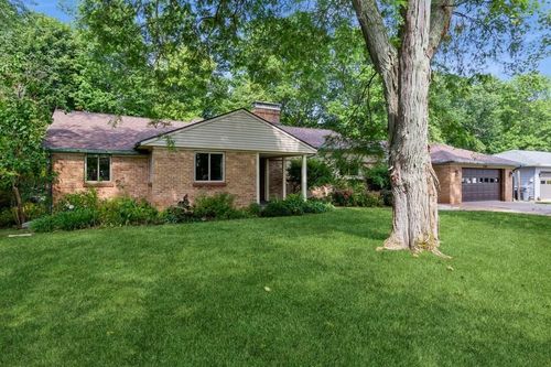 2206 Morton Ave, Saint Joseph, MI, 49085-2135 | Card Image
