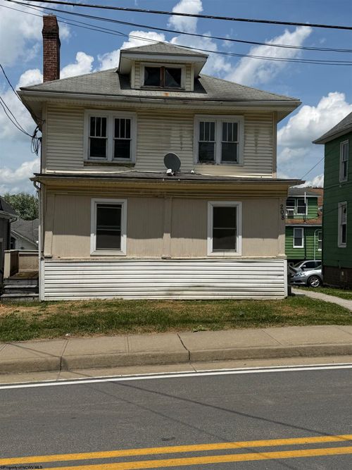 208 Dunkard Ave, Westover, WV, 26501-4018 | Card Image