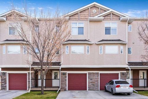 313 Strathcona Cir, Strathmore, AB, T1P0B1 | Card Image