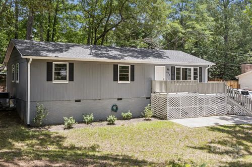 613 Davis St, Lancaster, SC, 29720-1875 | Card Image