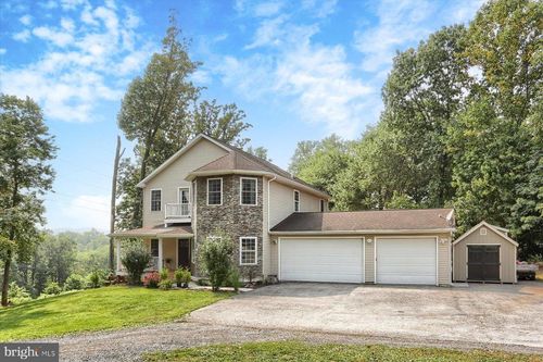 19 York Rd, YORK HAVEN, PA, 17370-9587 | Card Image