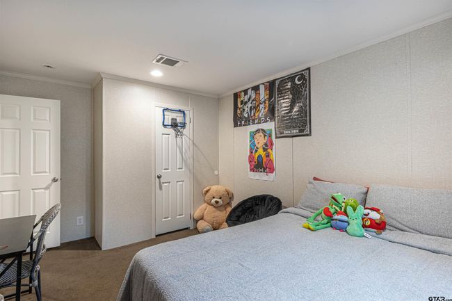 21167 Joe Paul Ln, House other with 4 bedrooms, 2 bathrooms and null parking in Chandler TX | Image 17