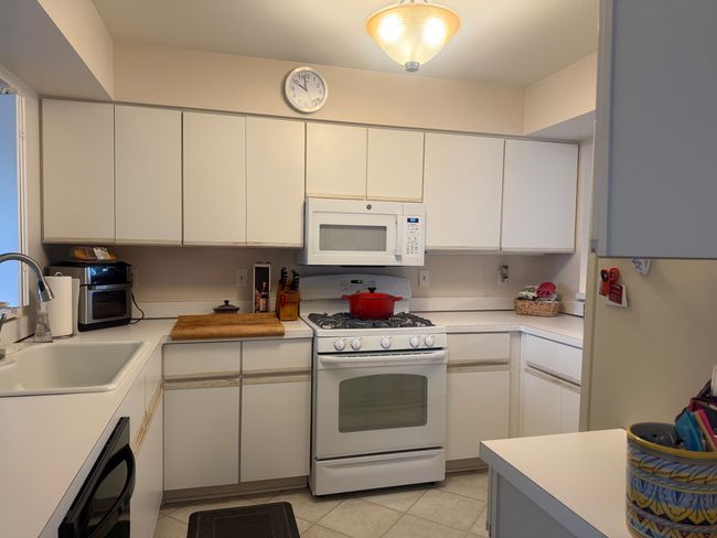 6868 Tangle Wood, Condo with 2 bedrooms, 3 bathrooms and null parking in Waterford MI | Image 4
