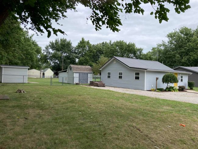1439 W Central Ave, House other with 2 bedrooms, 1 bathrooms and null parking in Bluffton IN | Image 21