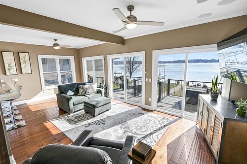 616 Kopmeier Drive, Pewaukee, WI, 53072 | Card Image