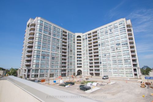 316-9017 Leslie St, Richmond Hill, ON, L4B4R8 | Card Image