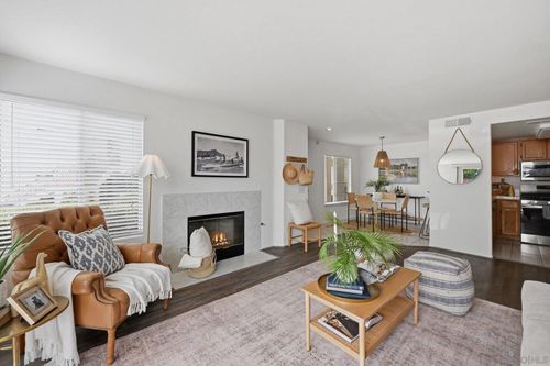 4-300 Isthmus Way, Oceanside, CA, 92058-2772 | Card Image